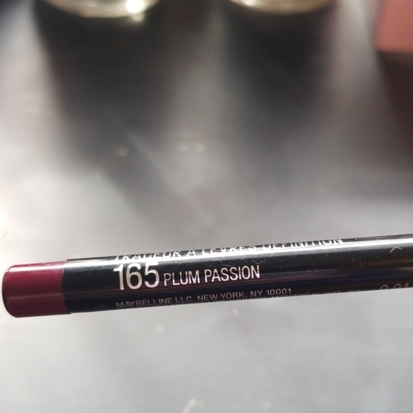 Unused Maybelline Lip Liner - Picture 3 of 4